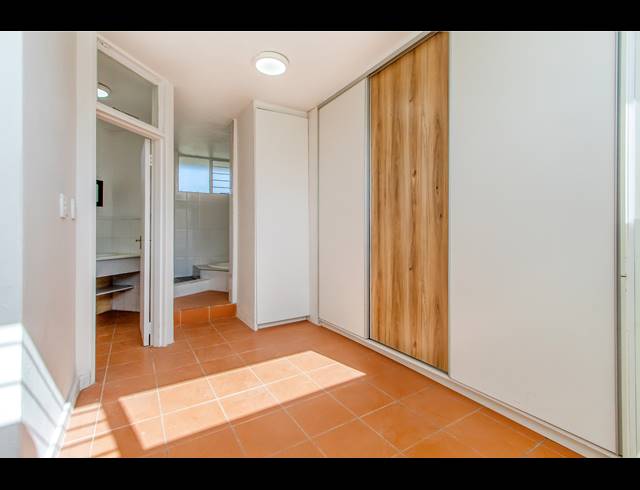 1 BEDROOM APARTMENT FOR SALE IN THE GARDENS